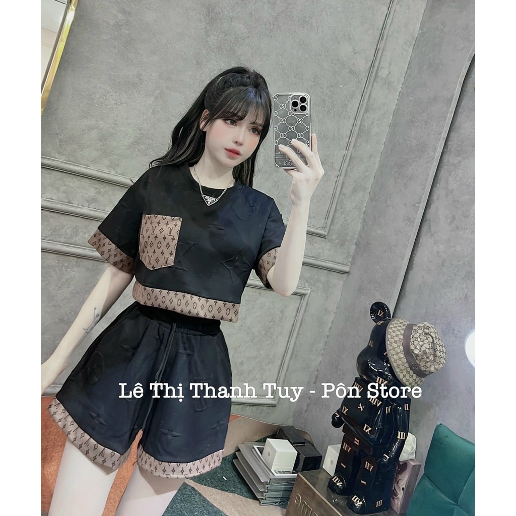 Sét bộ thời trang nữ mặc đi chơi chất bố xốp áo cổ tròn tay ngắn túi trước in dập nổi mix quần đùi phối viền dễ thương