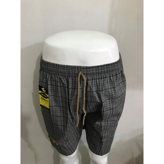 Quần đùi sọc caro
