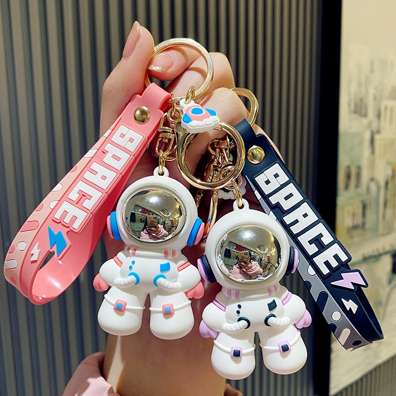 Móc chìa khoá xe máy ô tô balo phi hành gia cute dễ thương phong cách Hàn Quốc, Móc khoá xe máy đẹp 2023 Bolita01