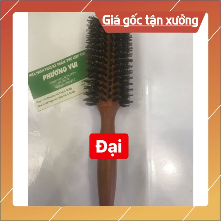 Lược sấy tóc  có đinh cán gỗ  loại tốt có 4 cỡ dùng sấy tạo lon tóc -mát xa da đầu rất tiện lợi