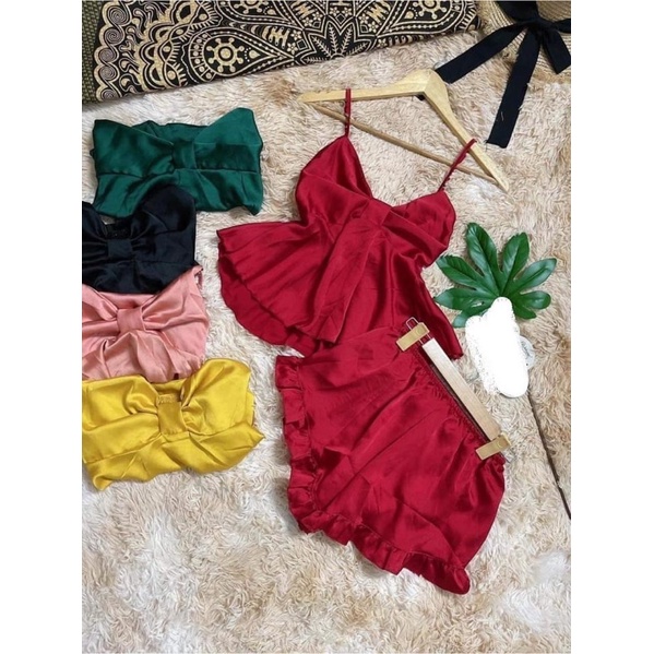 BỘ NGỦ PHI LỤA THIẾT KẾ XINH XUẤT SẮC HÌNH THẬT TRẢI SÀN