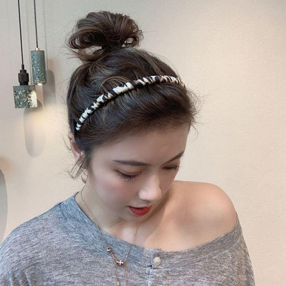 Băng Đô Rửa Mặt Bằng Nhựa Chống Trượt Có Răng Dành Cho Nữ