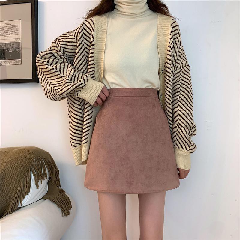 Half-length skirt female autumn and winter new Korean version of the deerskin velvet skirt high-waist a-line skirt fashionable thin package hip skirt short skirt female