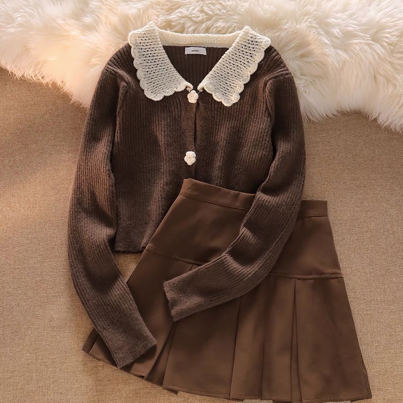 Set áo len nâu + chân váy xếp ly cạp cao mùa thu đông 🍂