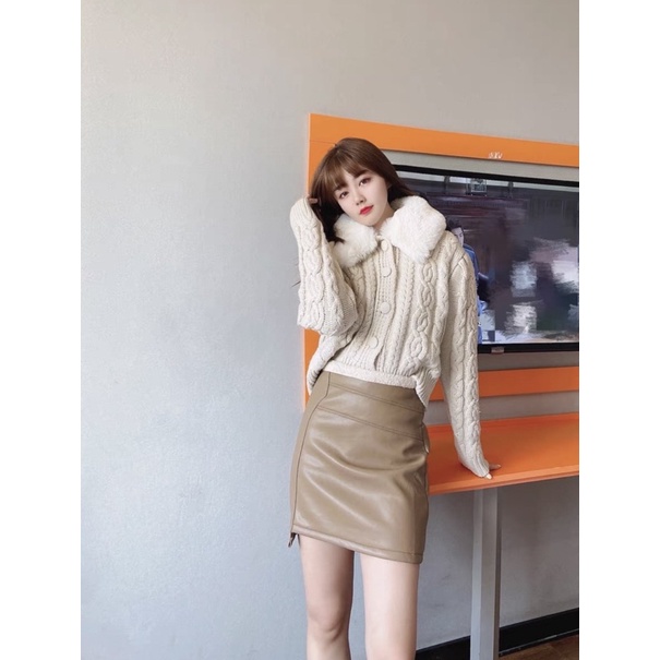 Set Áo Khoác Len Cổ Lông Winter Sweater + Chân Váy Da Lót Lông Cừu Chất Dày Dặn Siêu Ấm Áp Cho Nữ
