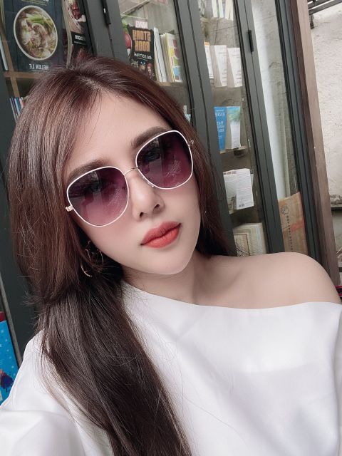 Kính Sinsay lỗi thanh lý còn 90k có mail mua hàng của web chính hãng