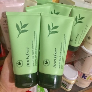 Sữa Rửa Mặt Innisfree Jeju Volcanic Pore Cleansing Foam
