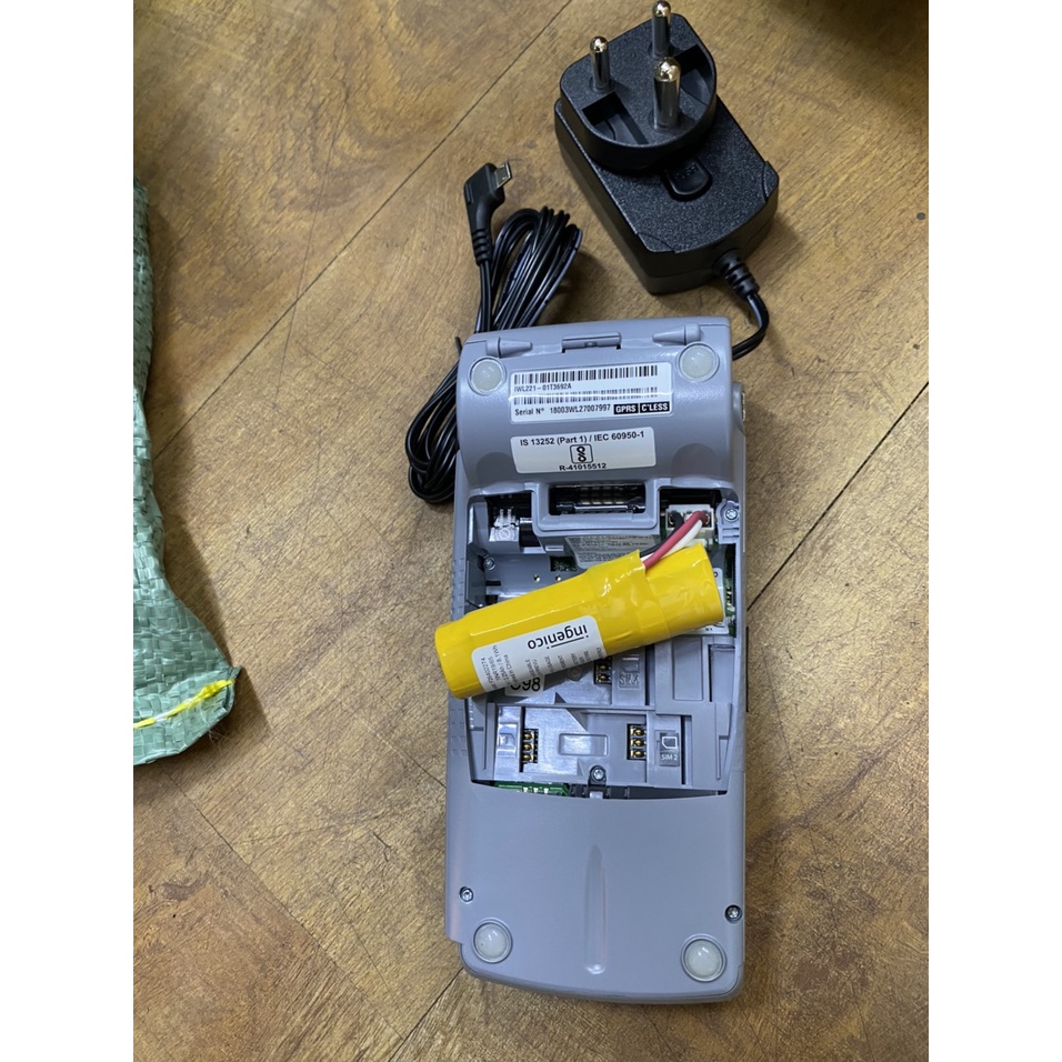 xác máy quẹt thẻ atm pos ingenico IWL221