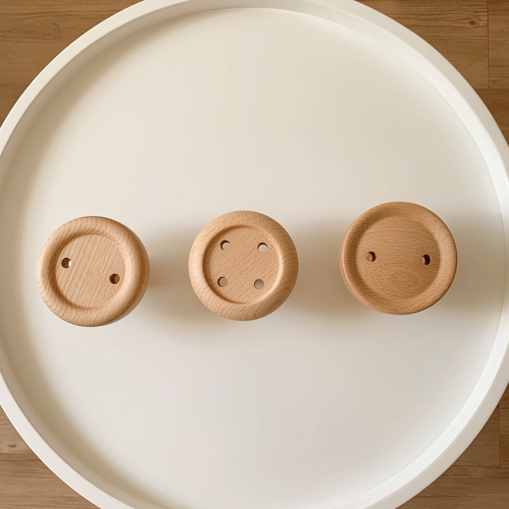 Nút gỗ treo tường