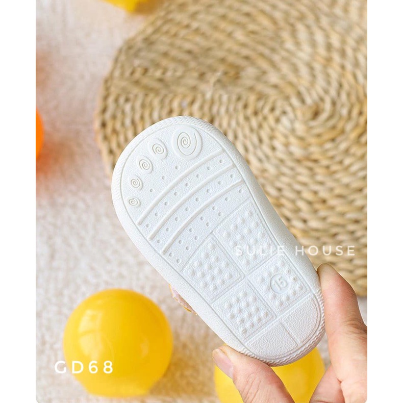Giày quai dán gấu lót lông cừu - GD68