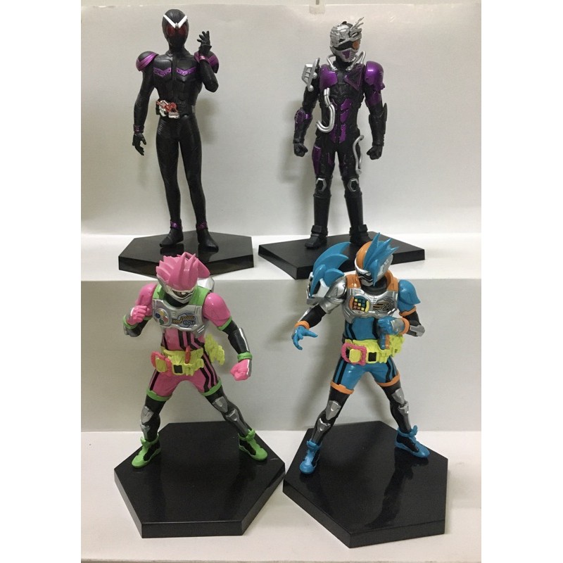 Đồ chơi Fig Kamen  Rider có đế đứng