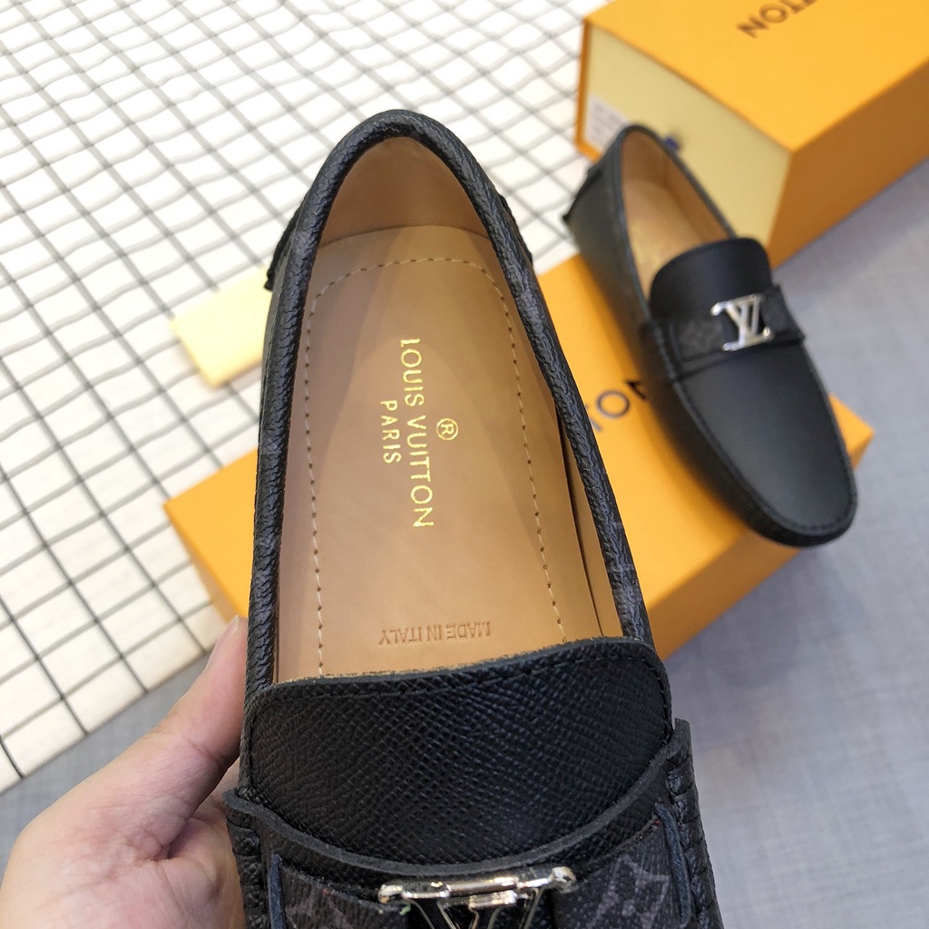 Giày lười nam da thật Louis Vuitton thiết kế trẻ trung và thanh lịch dành cho các quý ông