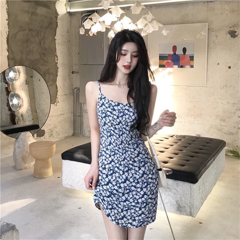 Đầm Hai Dây In Hoa Màu Xanh Dương Phong Cách Pháp Quyến Rũ Mẫu Mới 2021 Thời Trang Cho Nữ