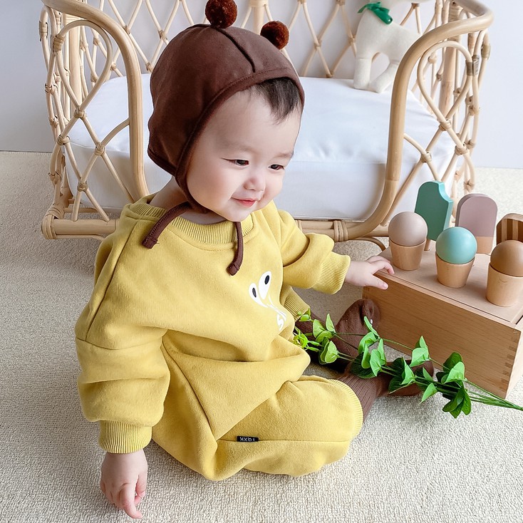 Jumpsuit hình đôi mắt dễ thương thích hợp cho bé