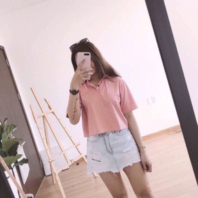 (Clip+ảnh thật) Áo croptop tay ngắn cổ bẻ thêu chữ Erroriel màu hồng dâu
