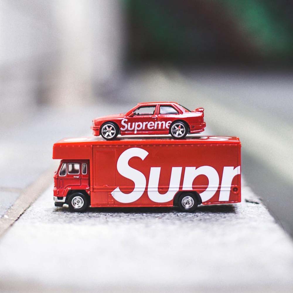 Giảm Giá Xe Mô Hình Hot Wheels Team Transport Supreme '92 Bmw M3 Fleet  Flyer Premium - Beecost