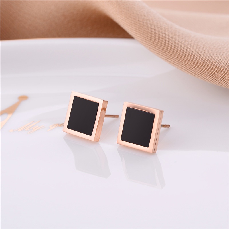 Đôi bông tai thời trang nhiều kiểu dáng bằng thép titan cho nữ