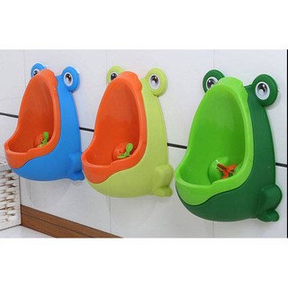 Bô đi tiểu cho bé trai hình ếch dễ thương- bô đi tiểu gắn tường