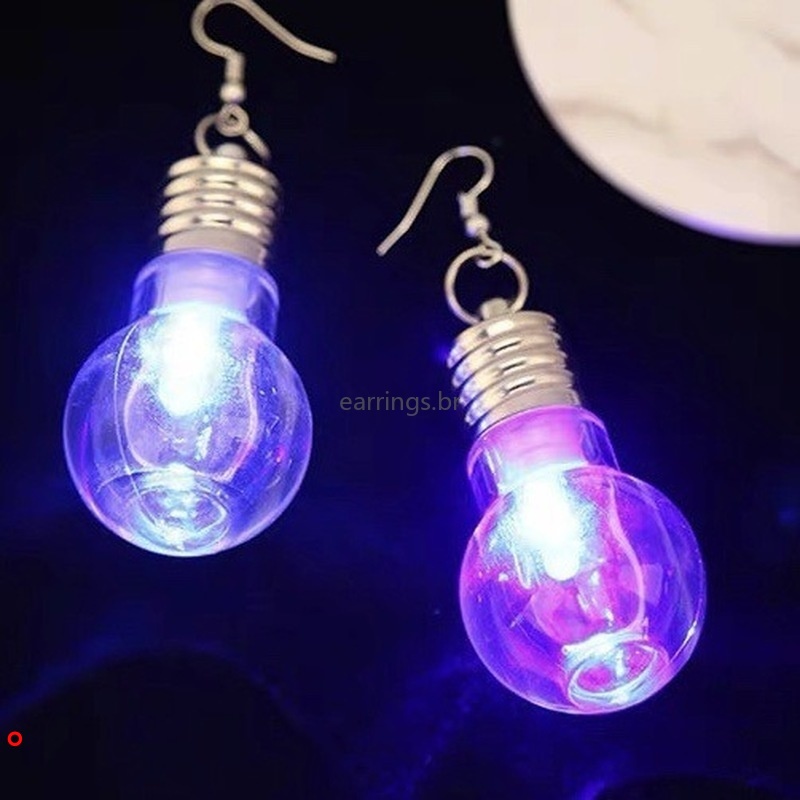 Khuyên tai đèn LED phát sáng