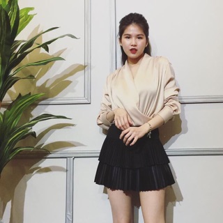Áo sơ mi lụa cổ chéo