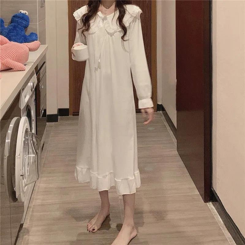 Bộ đồ ngủ tay dài phong cách công chúa dễ thương thời trang xuân thu cho nữ