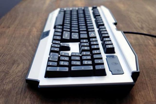 BÀN PHÍM GIẢ CƠ NEWMAN GM100S