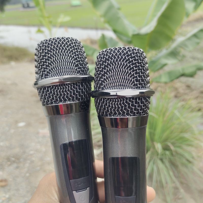 Micro Karaoke Kim Loại Sóng UHF Tần Số Cao Cấp - Mic Cho Mọi Loa Kẹo Kéo - Mẫu Mới Nhất - Thu Giọng Hát Tốt Nhẹ Nhàng