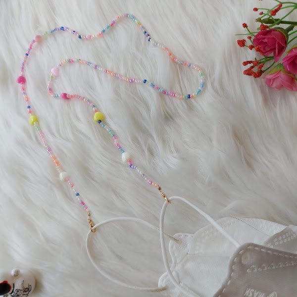 Dây đeo khẩu trang trái tim hồng handmade