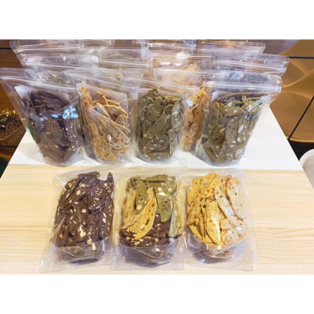 Bánh WHEY Biscotti ăn kiêng mix 3 vị: choco, matcha, vanilla