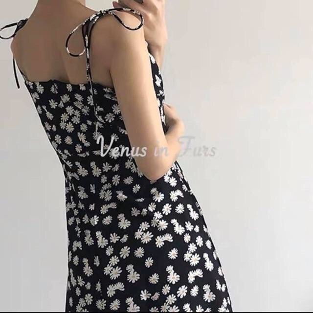 HÀNG SẴN VÁY YOON SERI VÁY DÂY HOA CÚC HOẠ MI HÀN QUỐC HOT TREND 2020