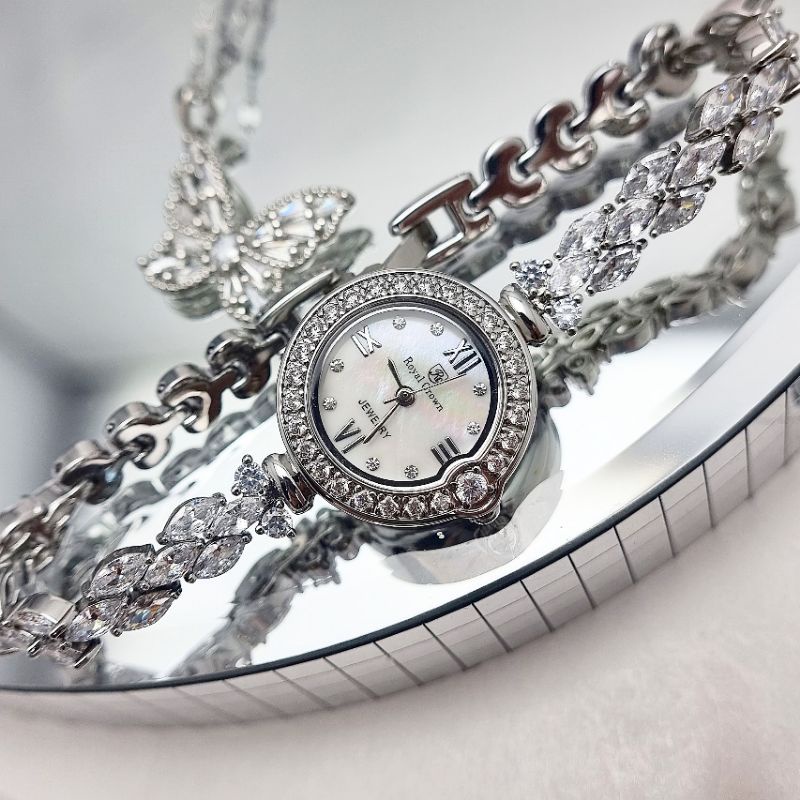 Đồng hồ nữ lắc tay Royal Crown tặng kèm vòng cổ cực xinh