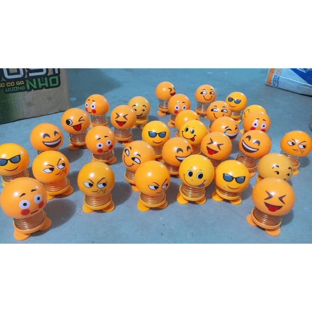 Con lắc lò xo thú nhún emoji hàng dày dặn có cục sắt giữ thăng bằng