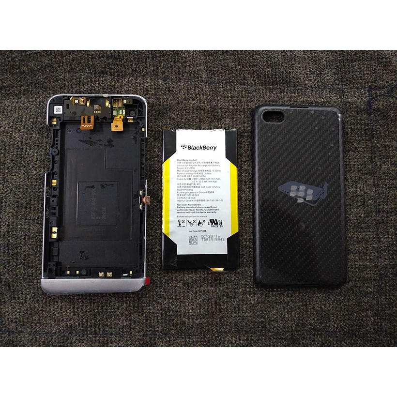 Bộ vỏ đen đầy đủ của Blackberry  Z30