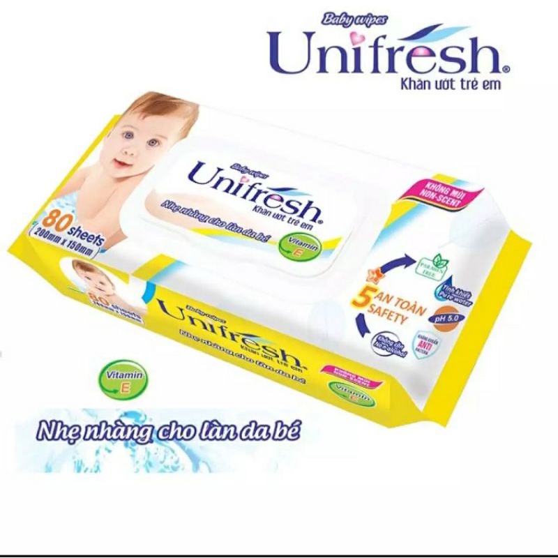 Khăn ướt Unifresh 80 tờ ( 1 gói )  dịu nhẹ phù hợp cả làn da nhạy cảm của bé