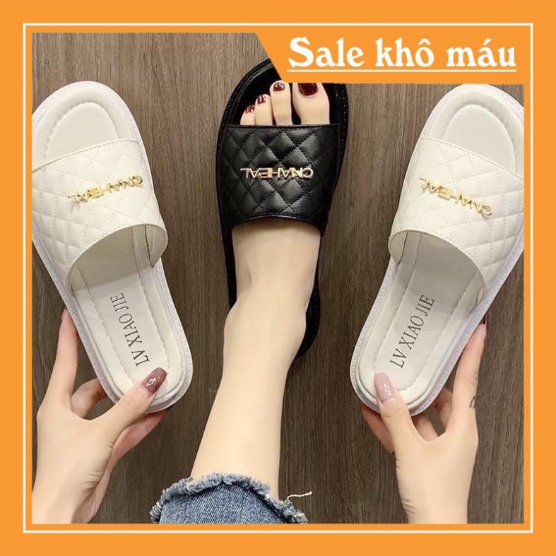 Dép chanel bánh mì đế 2cm siêu nhẹ màu trắng và đen lên chân là chảnh( cn 2cm)