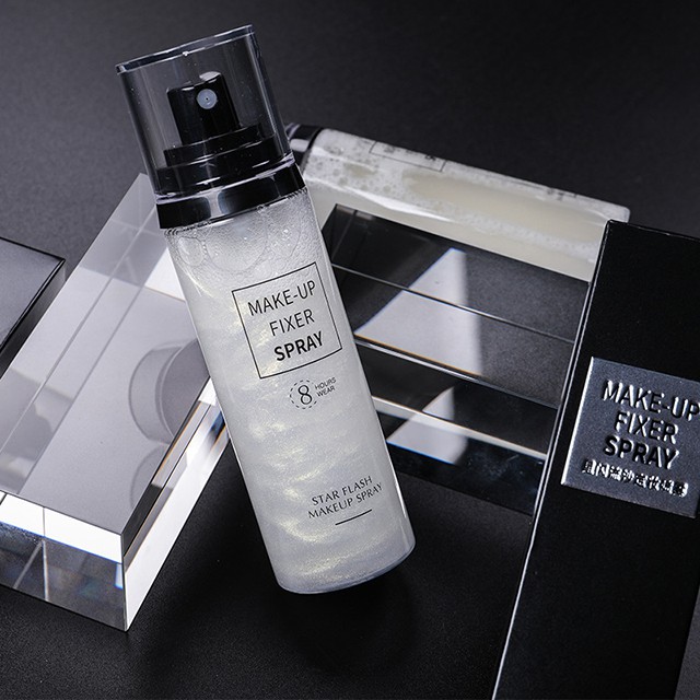 Xịt Nhũ Cố Định Khóa Lớp Trang Điểm Hanumu Make-up Của Mac Fix+ Shimmer