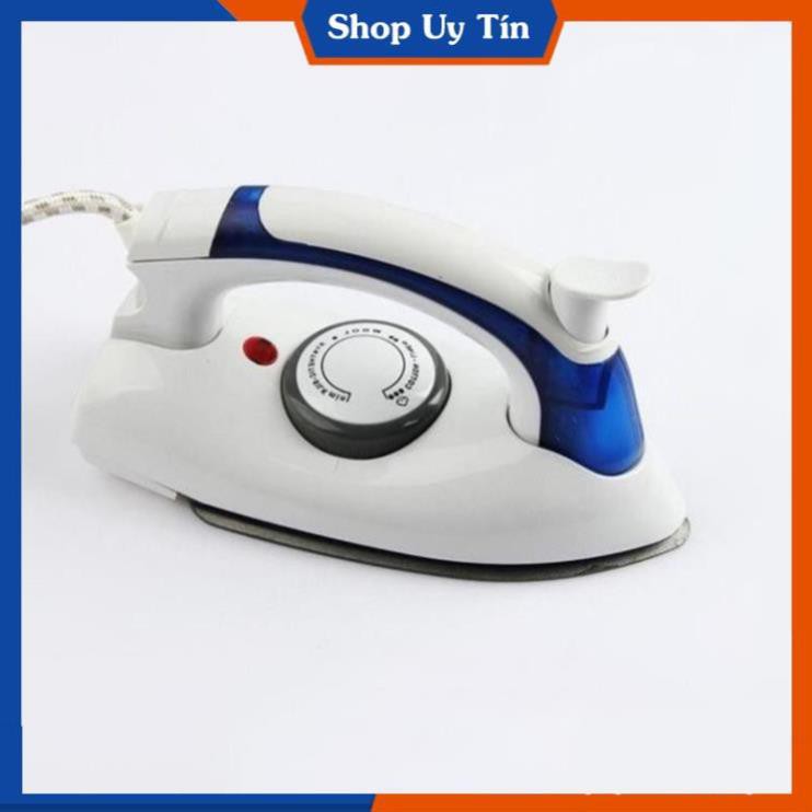 Bàn Là Hơi Nước Cầm Tay Ủi Quần áo Mini Du Lịch