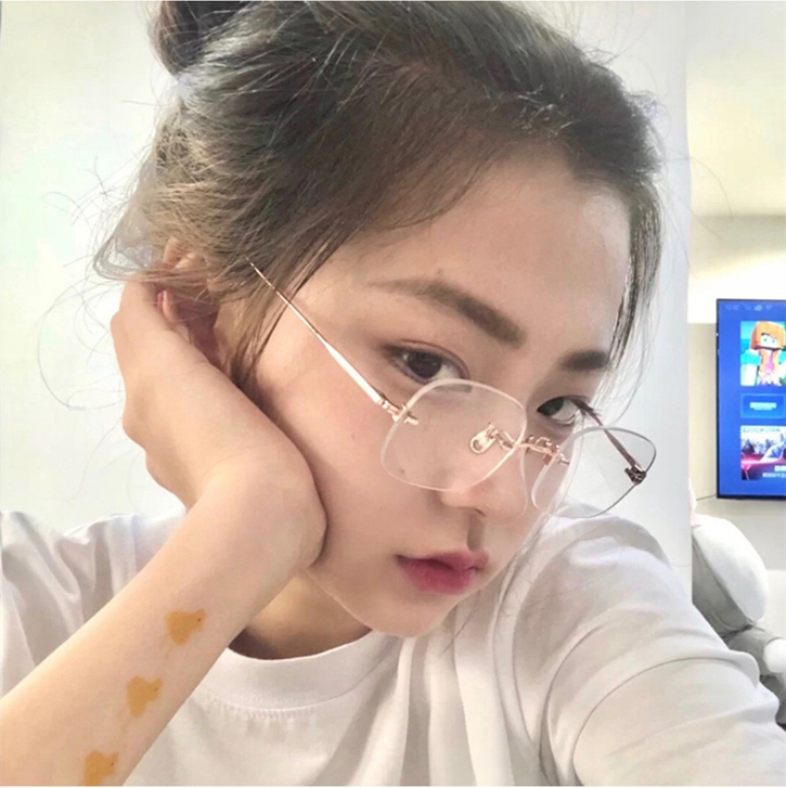 Kính Mát Không Gọng Trong Suốt Tráng Gương Thiết Kế Thời Trang | BigBuy360 - bigbuy360.vn