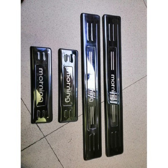 ỐP BẬC CỬA TITAN CAO CẤP CÁC DÒNG XE TẶNG KEO TRỢ DÍNH KHI MUA ĐỦ BỘ TRONG NGOÀI