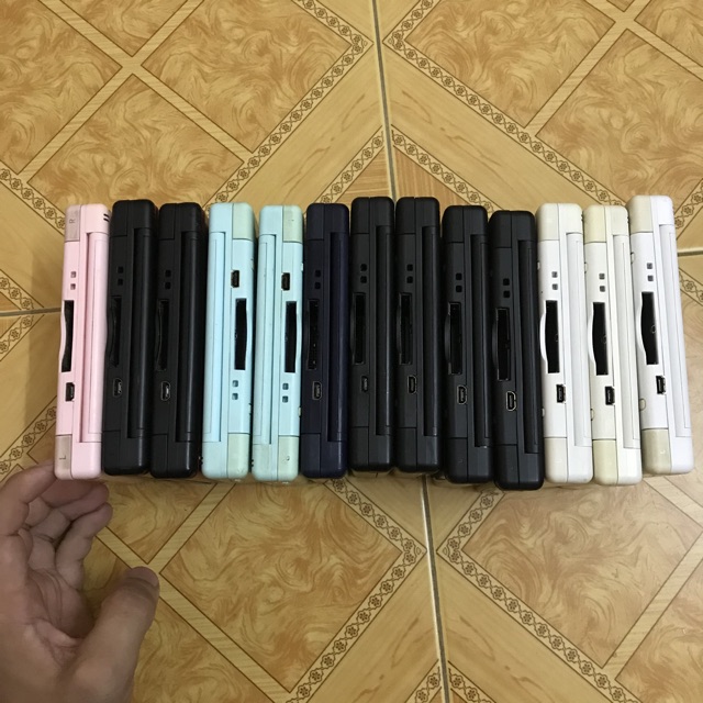 Máy Chơi game Nintendo DS Lite ( Full 2000 Game Free)