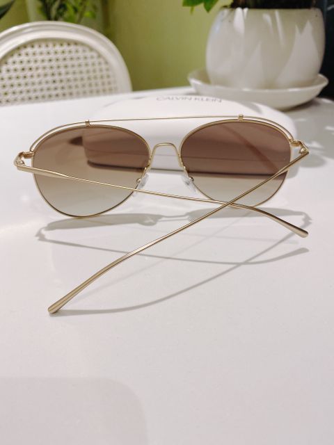 Kính mát thời trang chính hãng Calvin Klein form unisex | BigBuy360 - bigbuy360.vn