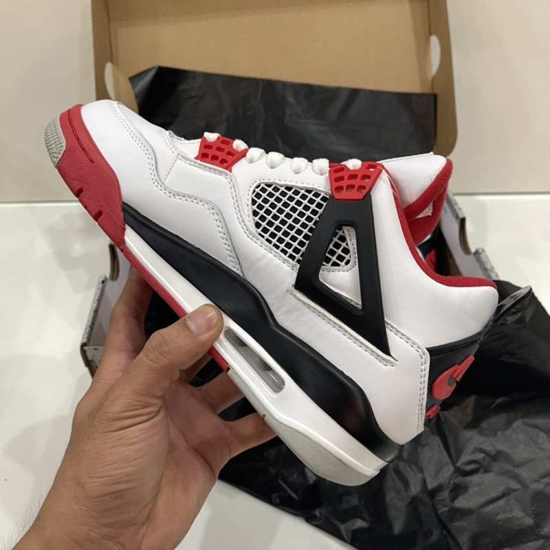 Giày Air Jordan 4 Fire Red  - Fullbox tặng kèm dây phụ