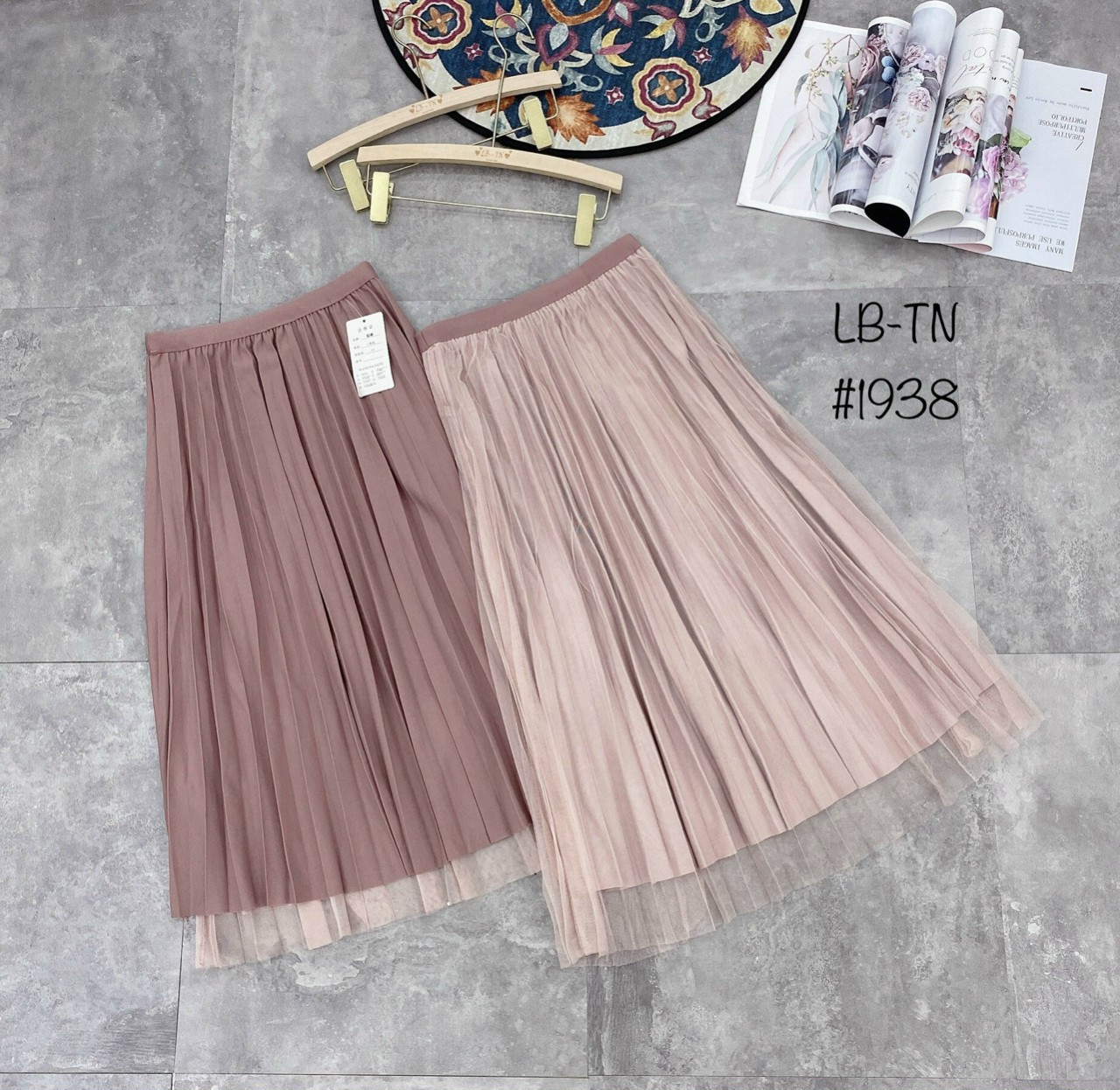 Chân váy xòe dáng dài hai mặt ren gấu không ánh nhũ TV1938 | BigBuy360 - bigbuy360.vn