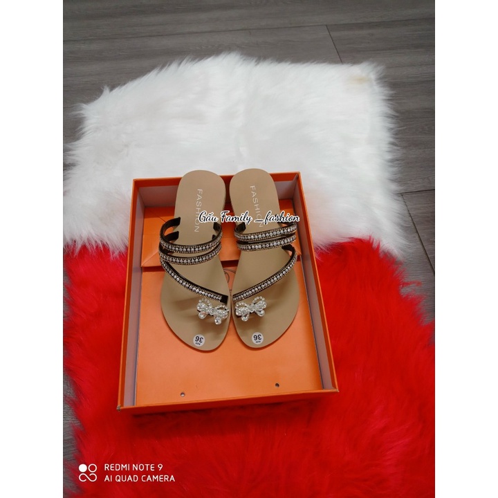 DÉP NỮ THÁI LAN ĐÍNH NƠ BƯỚM ĐI CHƠI ĐI DẠO,ĐI BIỂN DỰ TIỆC VÔ CÙNG SANG TRỌNG ĐẸP MẮT