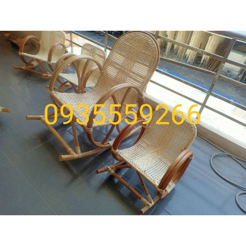 ghế mây bập bênh trẻ em