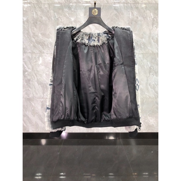 Áo khoác lông cừu giữ ấm mùa đông phối họa tiết Monogram thương hiệu cao cấp LV Louis Vuitton
