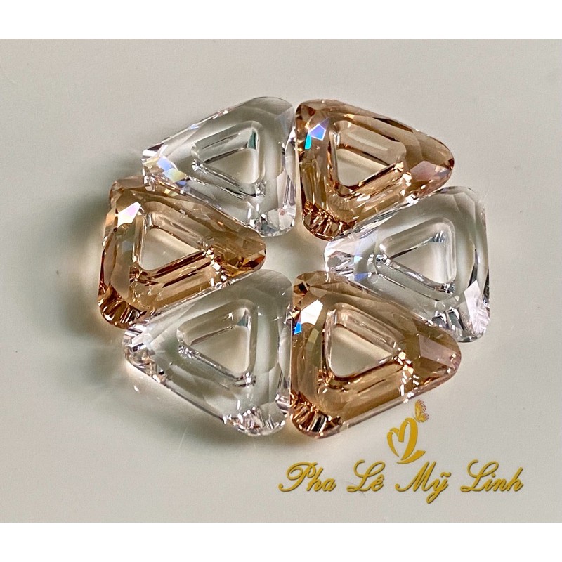 Mặt dây pha lê Swarovski Triangle 14-20mm