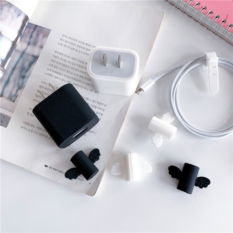 Set 3 Phụ Kiện Bảo Vệ Dây Cáp Sạc Bằng Silicon Cho Iphone12 / Iphone12Pro / Iphone12Promax