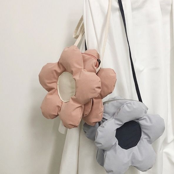 Túi Đeo Chéo Đính Hoa Xinh Xắn Dễ Phối Đồ Thời Trang Dành Cho Nữ