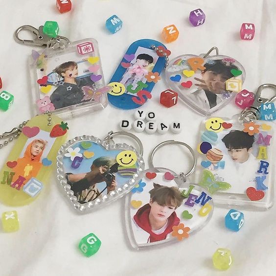 Phôi Móc Khoá Keyring Mica Treo Toploader Binder Handmade Hạt Cườm Card Balo Túi Xách Kpop BlackPink BTS Idol Confetti